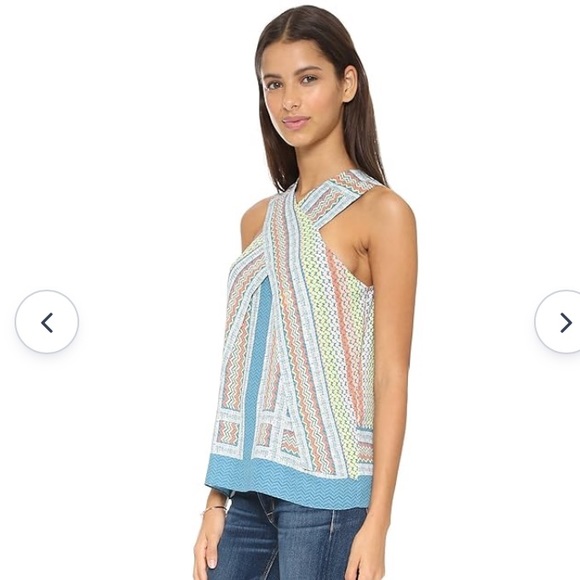 BCBGMaxazria women’s Maryssa printed cross front geometric sleeveless top sz S - Picture 4 of 15